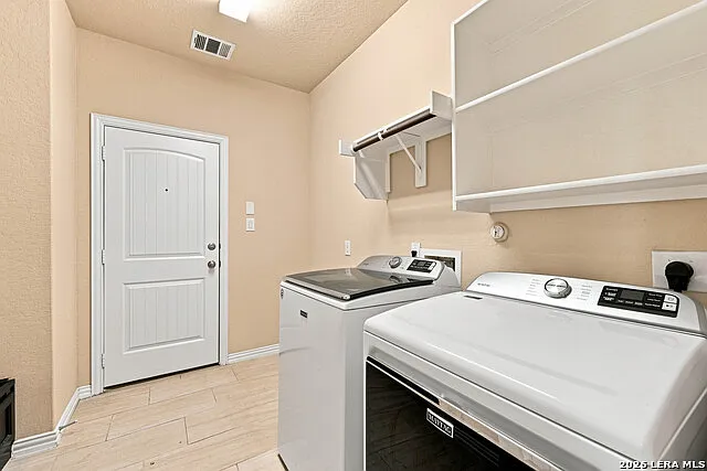731 Decathlon St — Photo 15