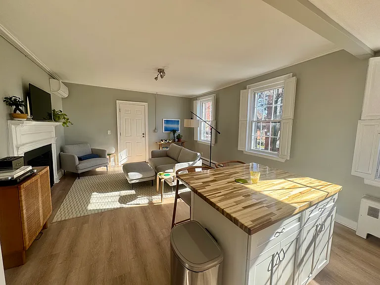 21 James St #1 — Photo 4