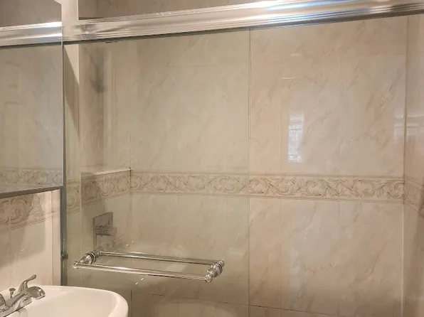 110-06 Colonial Avenue image 7 of 7