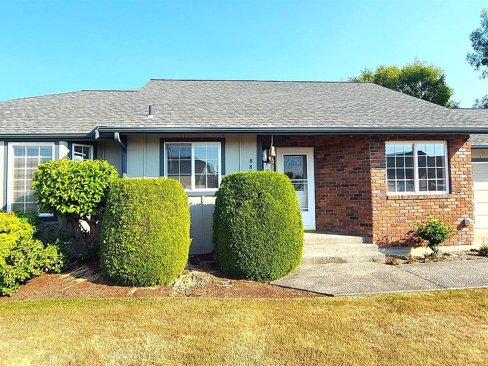1st image of 886 N Oxford Way