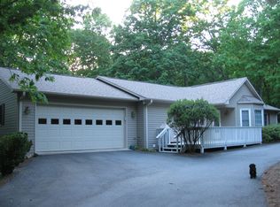 239 Hague Dr, Columbus, NC 28722