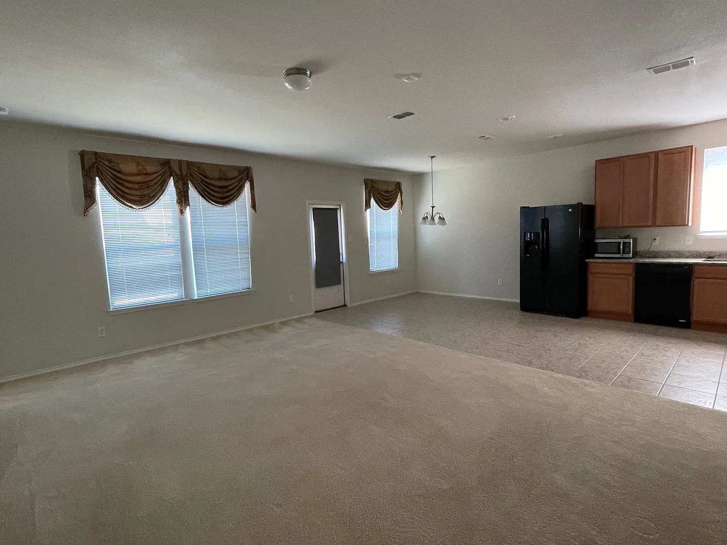 House for Lease in Fort Worth — Photo 3