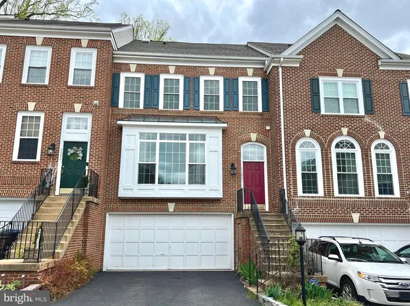 3384 Governors Crest Ct, Alexandria, VA 22310
