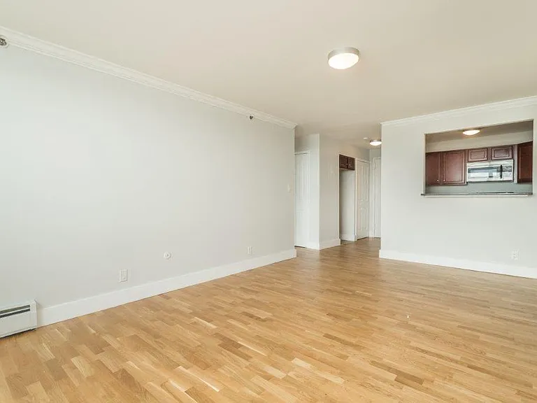 Carson Tower — Photo 97