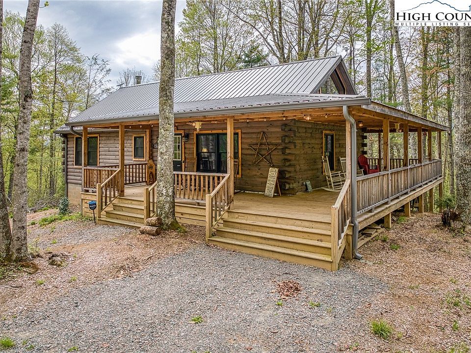 1st image of 945 Old Wood Lane