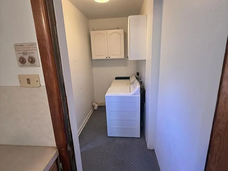 107 Avenue G — Photo 27
