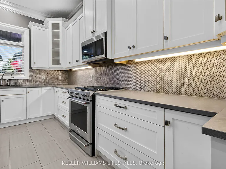 158 Acton St — Photo 16