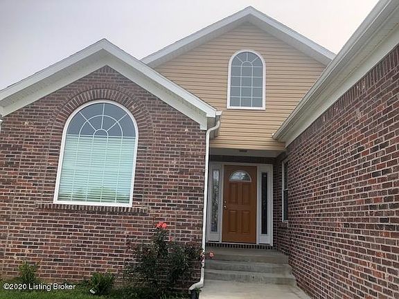 3rd image of 3190 Squire Cir