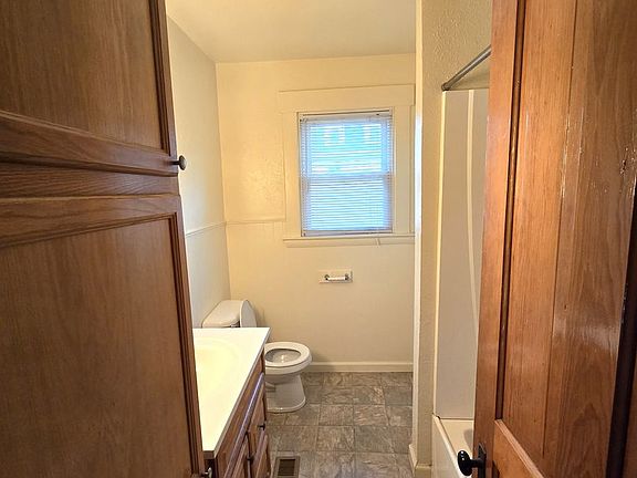 5th image of 315-329 E Wooster St #342