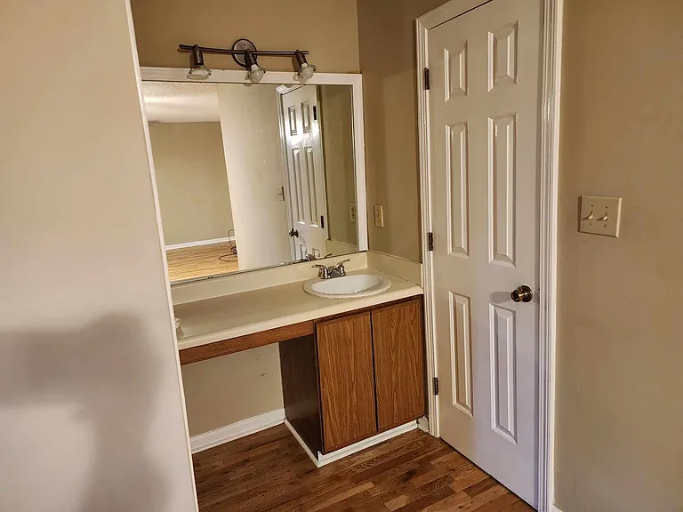 1955 Indian Trail Lilburn Rd #404 — Photo 13