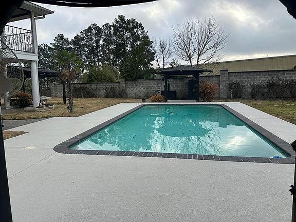 4th image of 336 Fernwood Dr