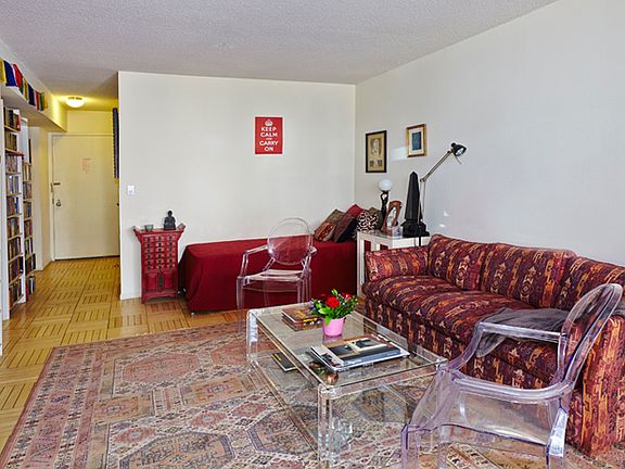 4th image of 330 E 38th St APT 8G