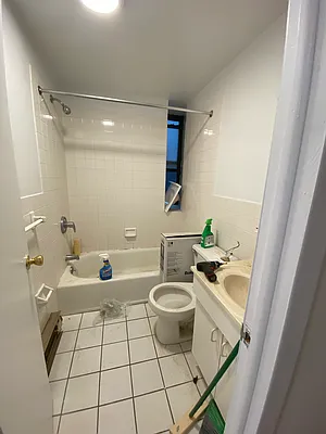 Rented by Bond New York | media 23