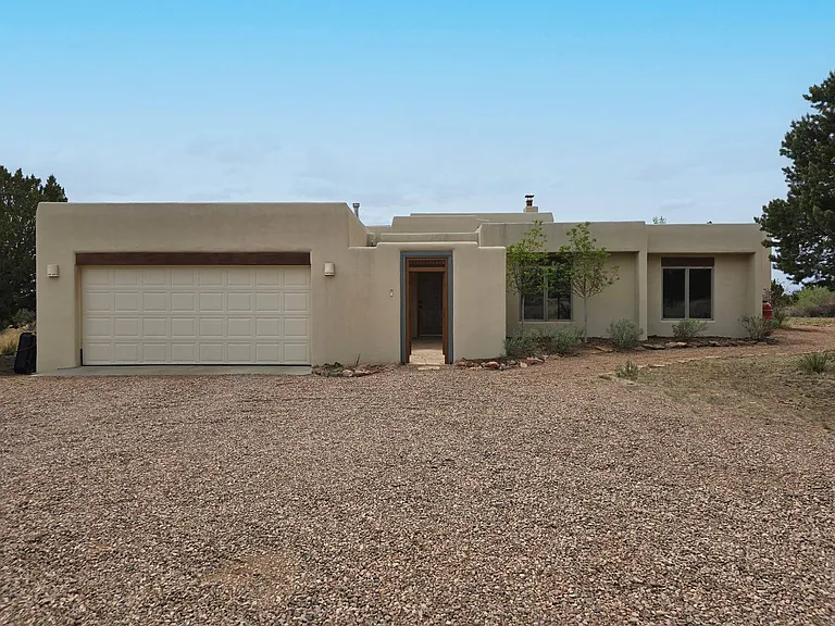4 Inez Ct — Photo 41