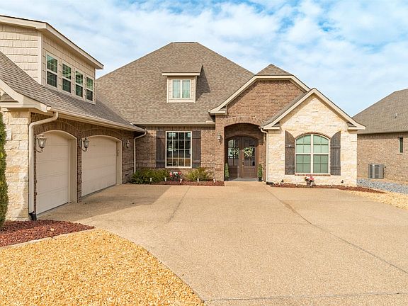 4th image of 19 Oviedo Way