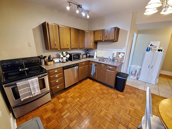 5th image of 1348 McCausland Ave APT 2