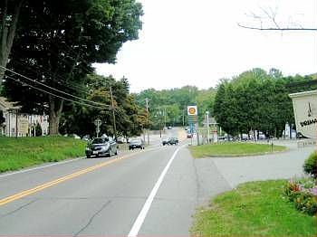 5th image of 595 Route 22