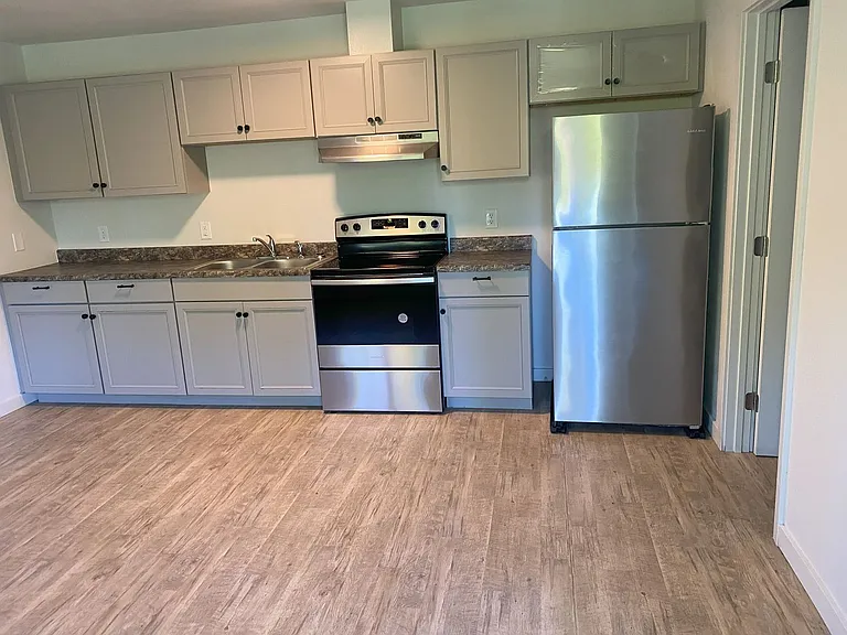 131-135 139 & Chandler Rd #143-375 — Photo 2