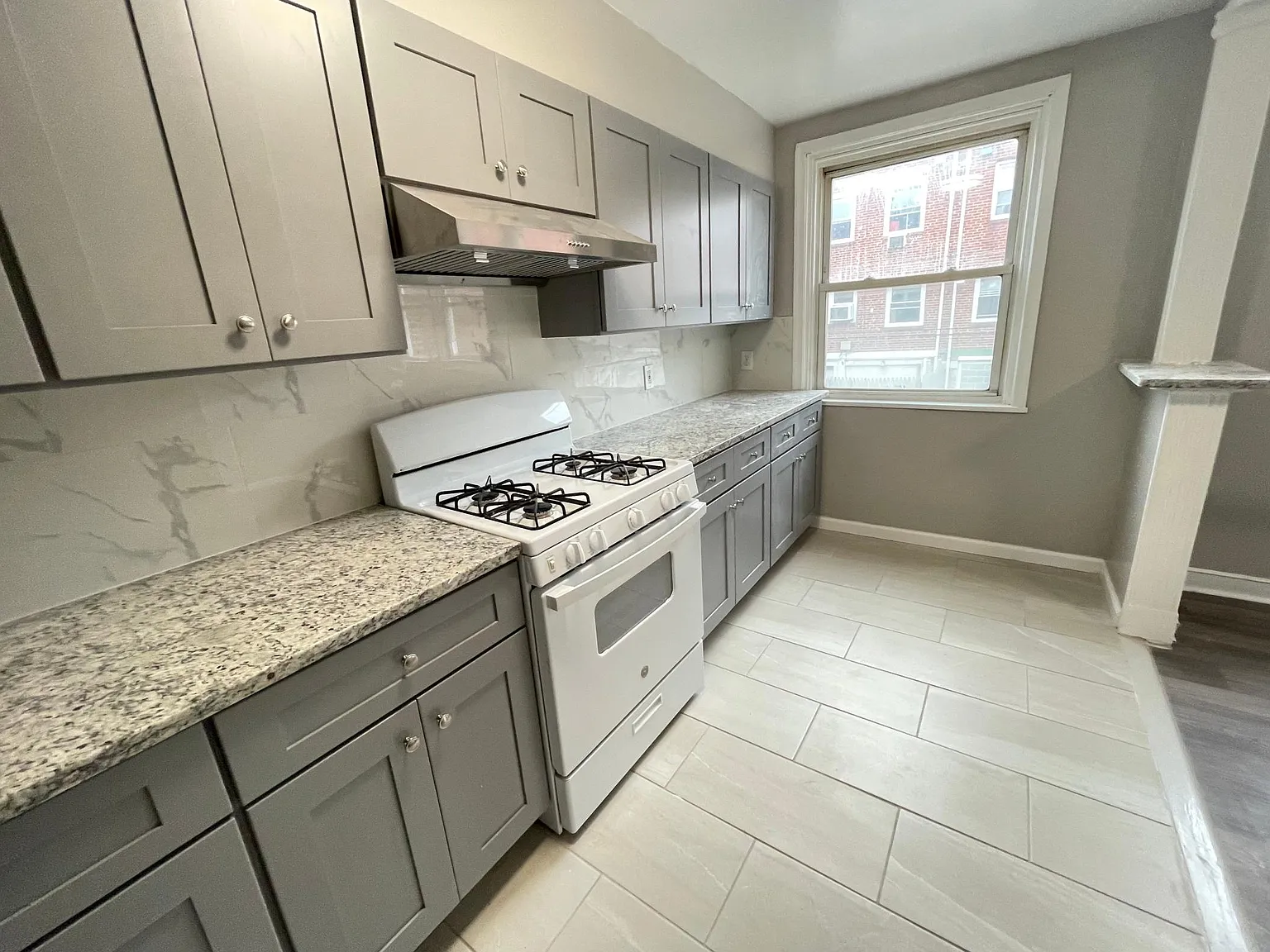 3 bed, 1.5 bath, 1170 sqft, $1,750 — Photo 4