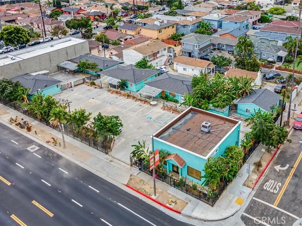 10205 S Prairie Ave, Inglewood, CA 90303