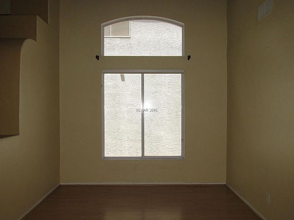 3rd image of 3540 Mountain Park St