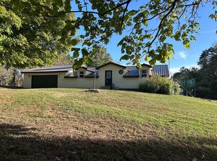 10154 N Conifer Ln, Walnut Grove, MO 65770