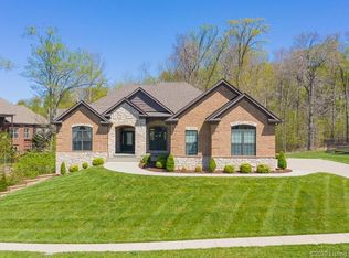 3651 Woodland Lks, Floyds Knobs, IN 47119
