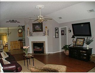 1st image of 60400 Emerald Dr