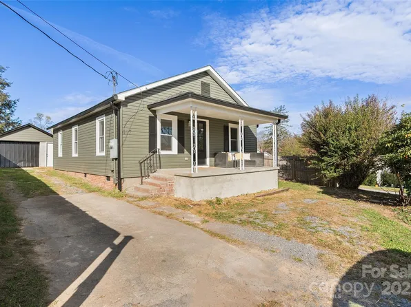 107 Thomas St, Canton, NC 28716