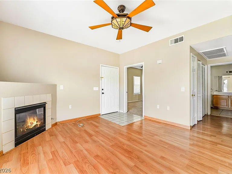 10245 S Maryland Pkwy #132 — Photo 6