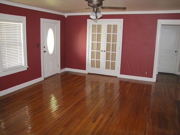 Large front room! Great color and hardwoods