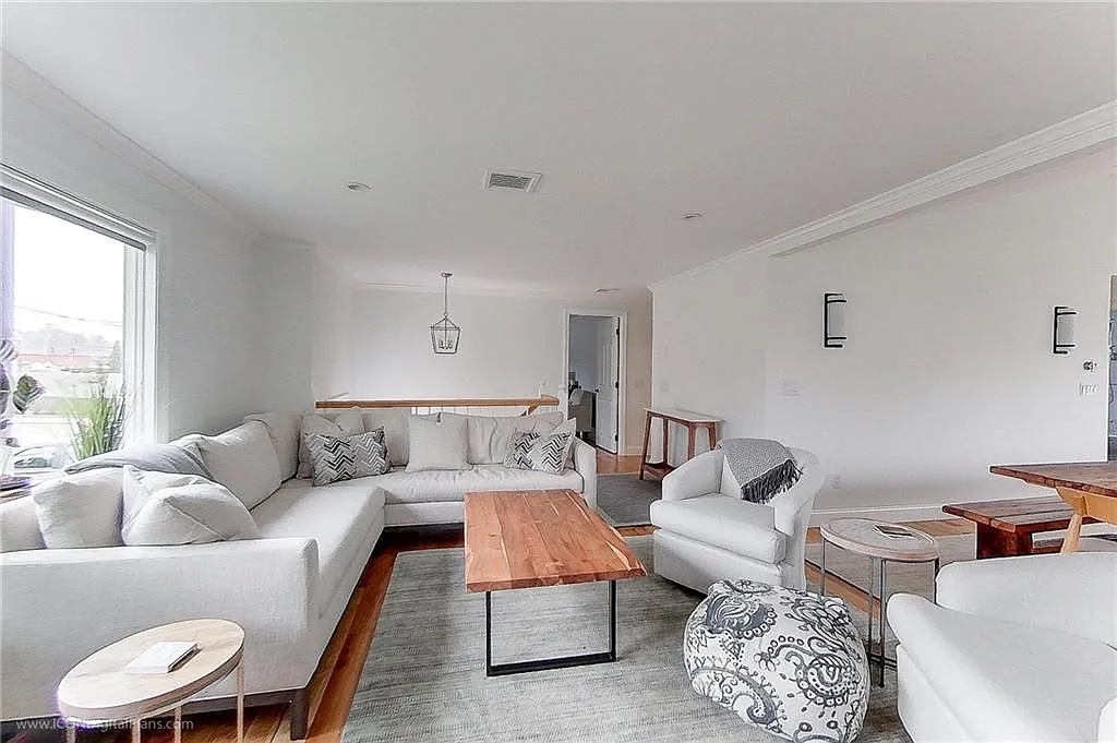 4 Evarts St — Photo 3