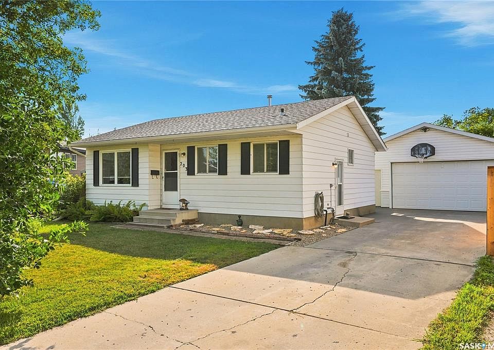 1st image of 203 Michener CRESCENT