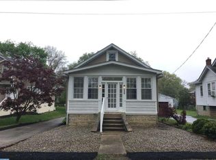 215 S Lippincott Ave, Maple Shade, NJ 08052