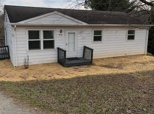 3748 Whispering Ln, Roanoke, VA 24014