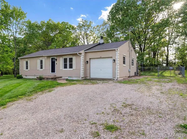 1101 Sunset Dr, Sullivan, MO 63080