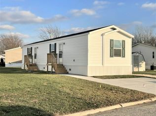 456 Alanna Ln, Chicago Heights, IL