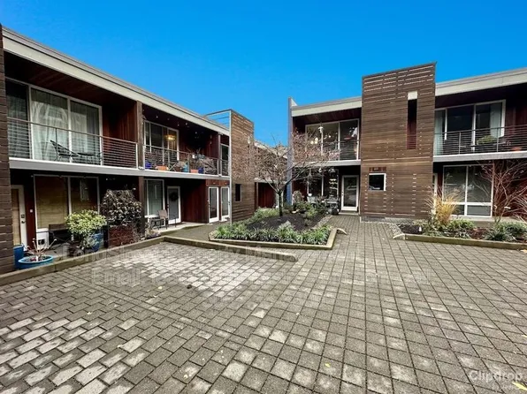 722 NW 24th Ave APT 110, Portland, OR 97210