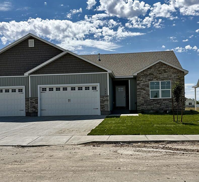 1st image of 340 Copper Bell Dr