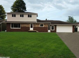 23449 Harrellson St, Macomb, MI 48042