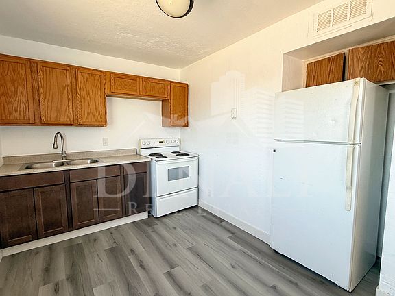 5th image of 1709 W Sherman St APT 1
