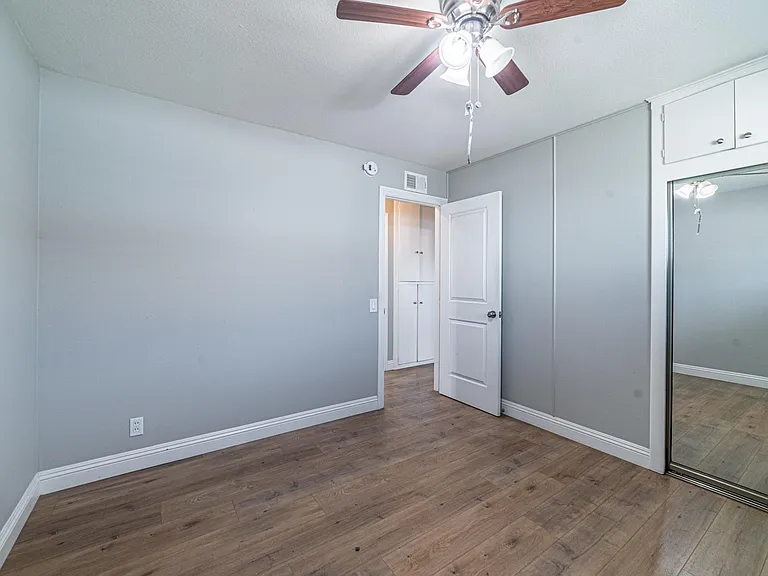 1408 N Buckingham St — Photo 19