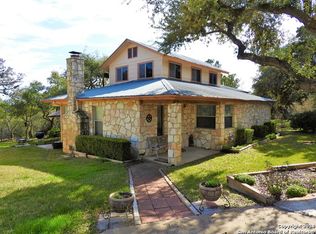 484 9th St E, Lakehills, TX 78063
