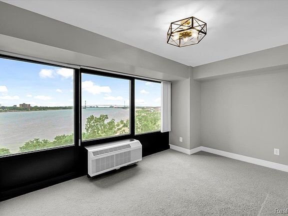 5th image of 1001 W Jefferson Ave #9A
