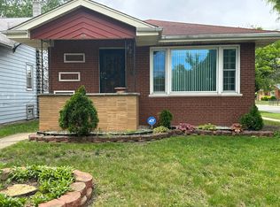 925 W 111th St, Chicago, IL 60643