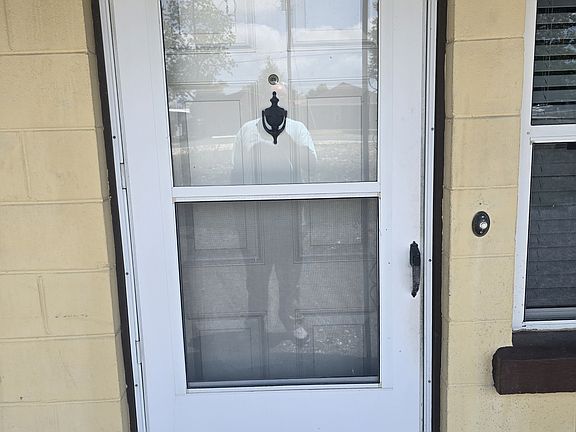 3rd image of 3613 E 14th St #1