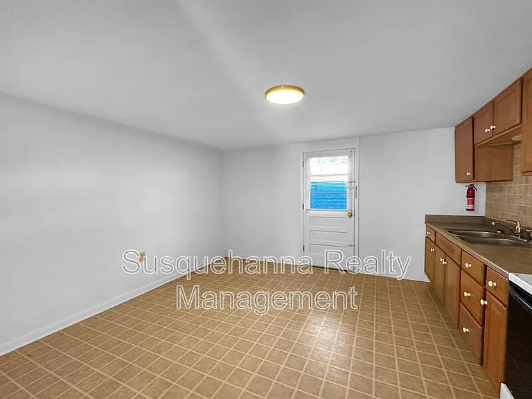 2 Arwin Dr #1 — Photo 2