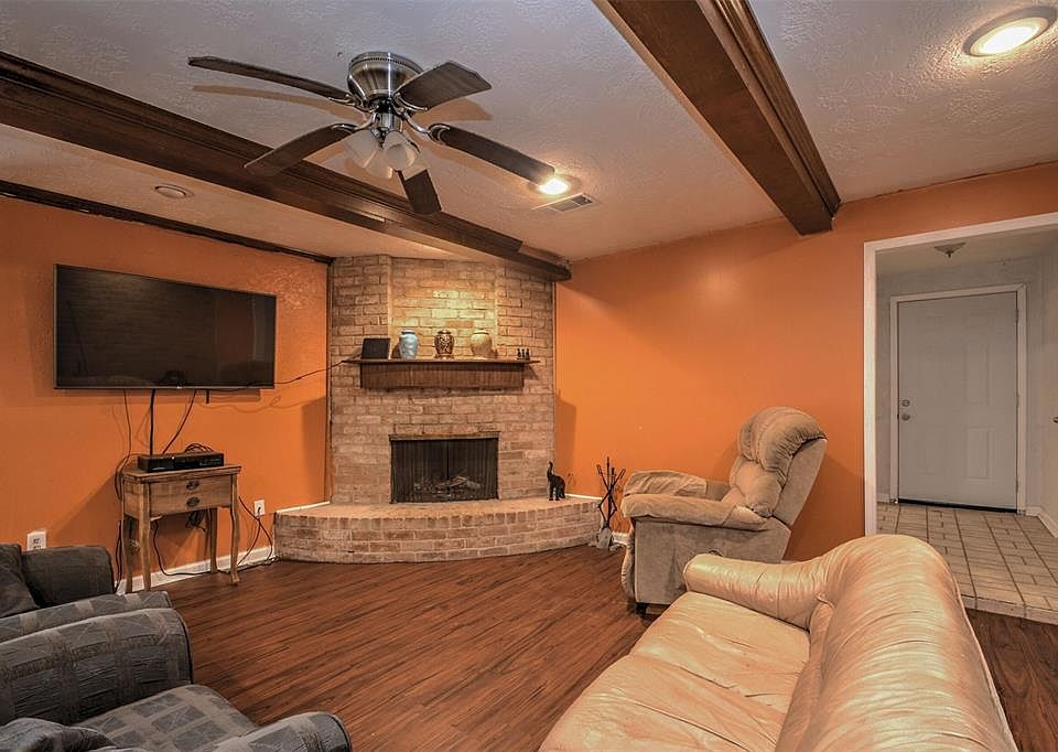 1st image of 21206 Abbey Oak Cir