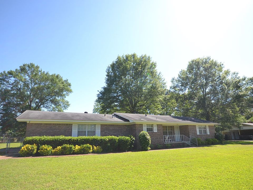 1st image of 1619 Karen Cir