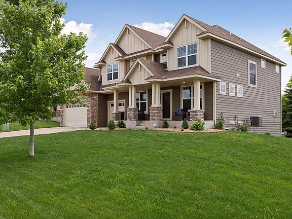 5th image of 3281 Arden Dr